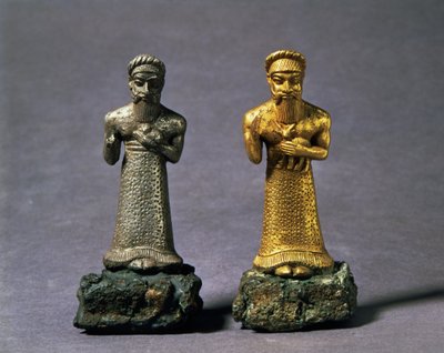 Due statuette di uomini che portano offerte di capre, Periodo Elamita, da Susa, Iran sudoccidentale, c.1150 a.C. da Unbekannt Unbekannt